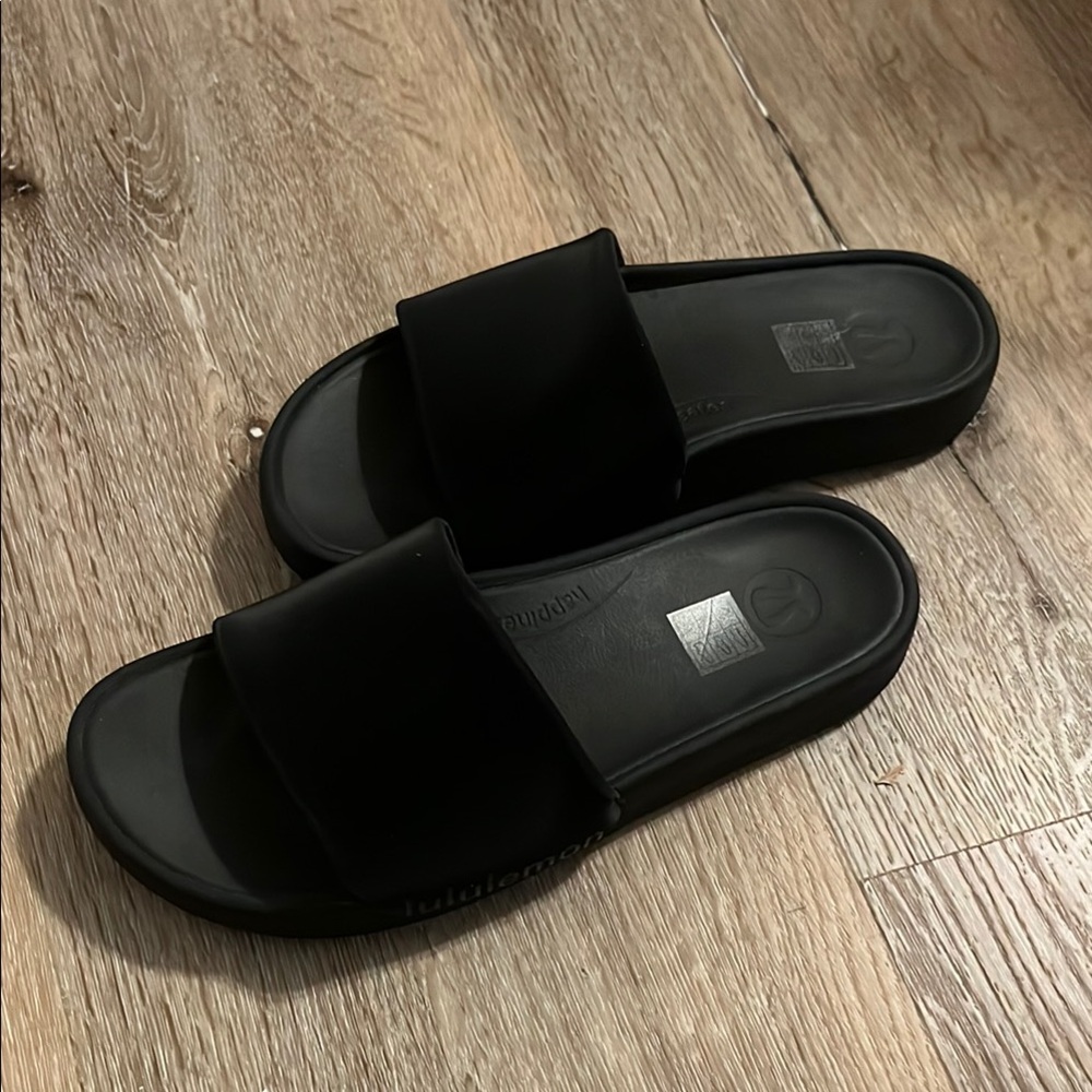 Lululemon - Women's Restfeel Slide Size 8 NWOT